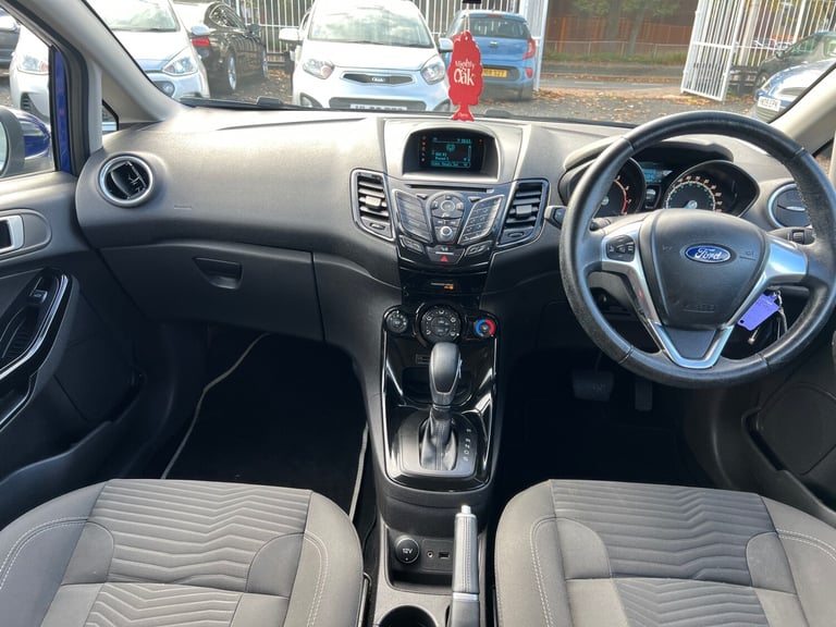 2015 Ford Fiesta 1.6 Zetec 5dr Powershift HATCHBACK Petrol Automatic