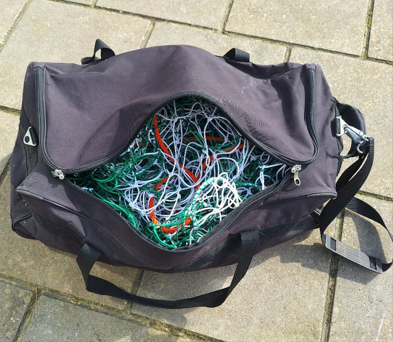 Football Net + Bag.