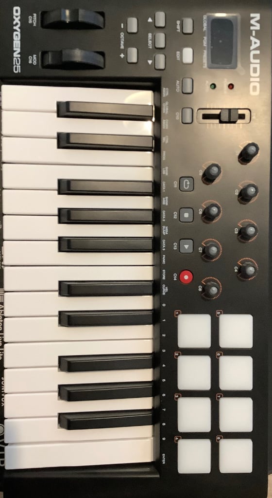  M-Audio Oxygen 25 USB MIDI Keyboard Controller 