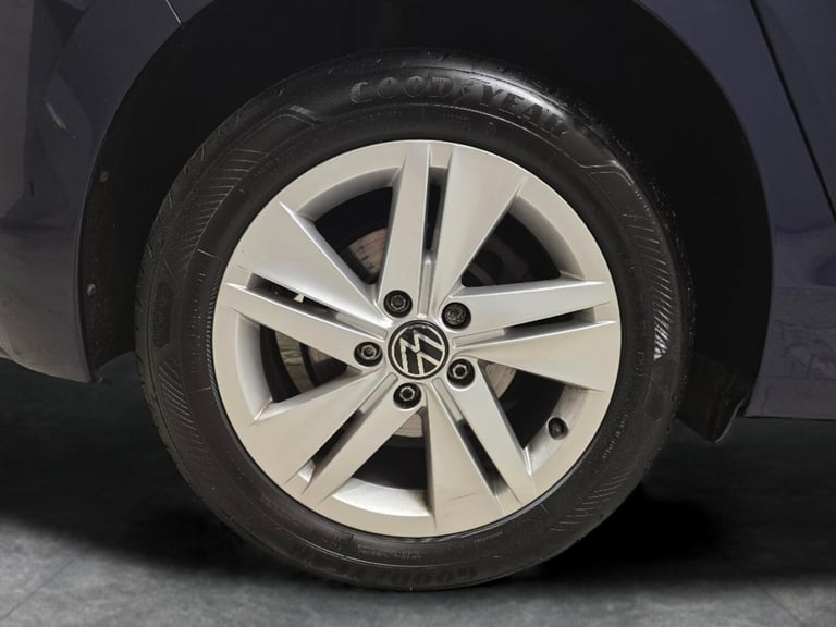 2021 Volkswagen Golf 1.5 TSI Life 5dr HATCHBACK PETROL Manual