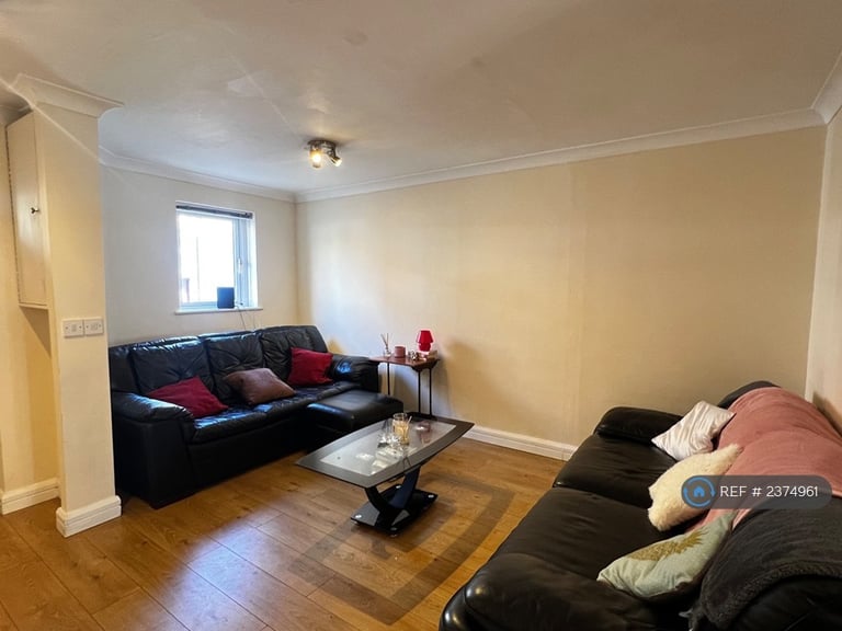 4 bedroom house in Augusta Court, Exeter, EX1 (4 bed) (#2374961)