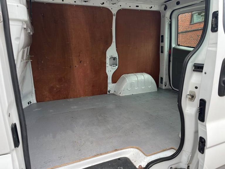 2010 Renault Trafic SL29dCi 115 [Sat Nav] Van PANEL VAN Diesel Manual