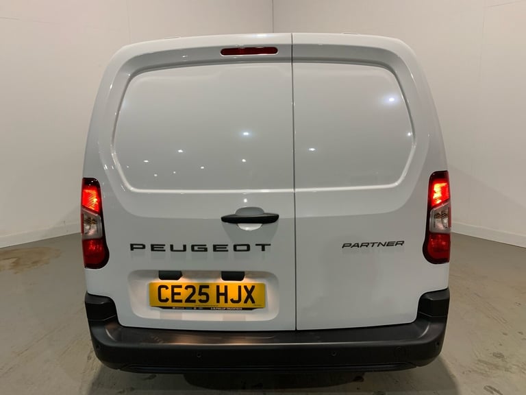 2025 Peugeot Partner 1.5 BlueHDi 100 Professional Crew Van PANEL VAN DIESEL Manual