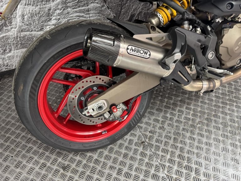 DUCATI MONSTER 821 2014