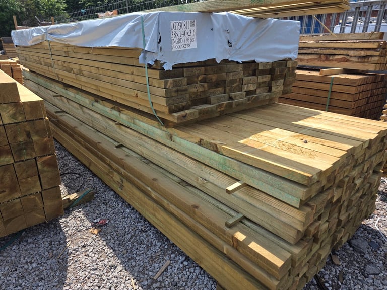 image for C24 140X38 TIMBER JOISTS 3.6M