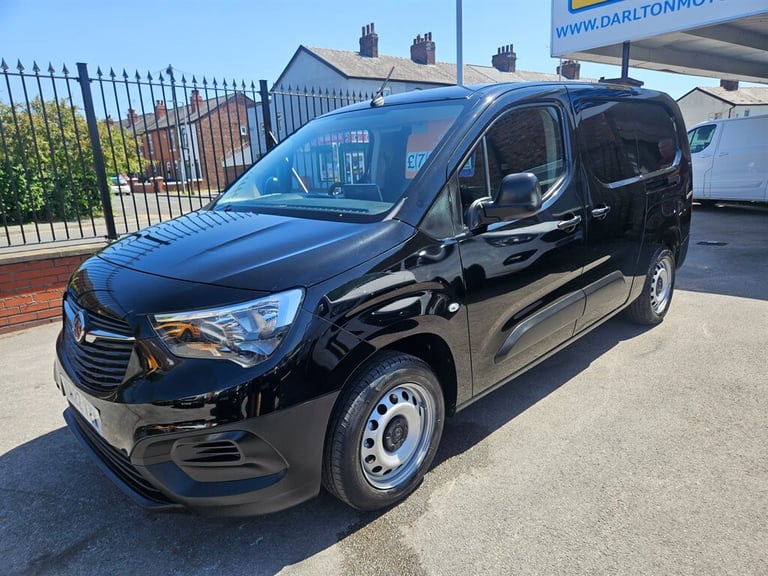 2022 Vauxhall Combo L2H1 2300 DYNAMIC 100 6 SPEED ( BLACK) Panel Van Diesel Manual