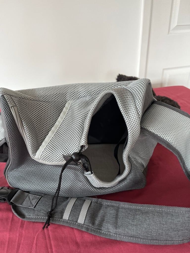 Over the shoulder small dog/puppy carrier