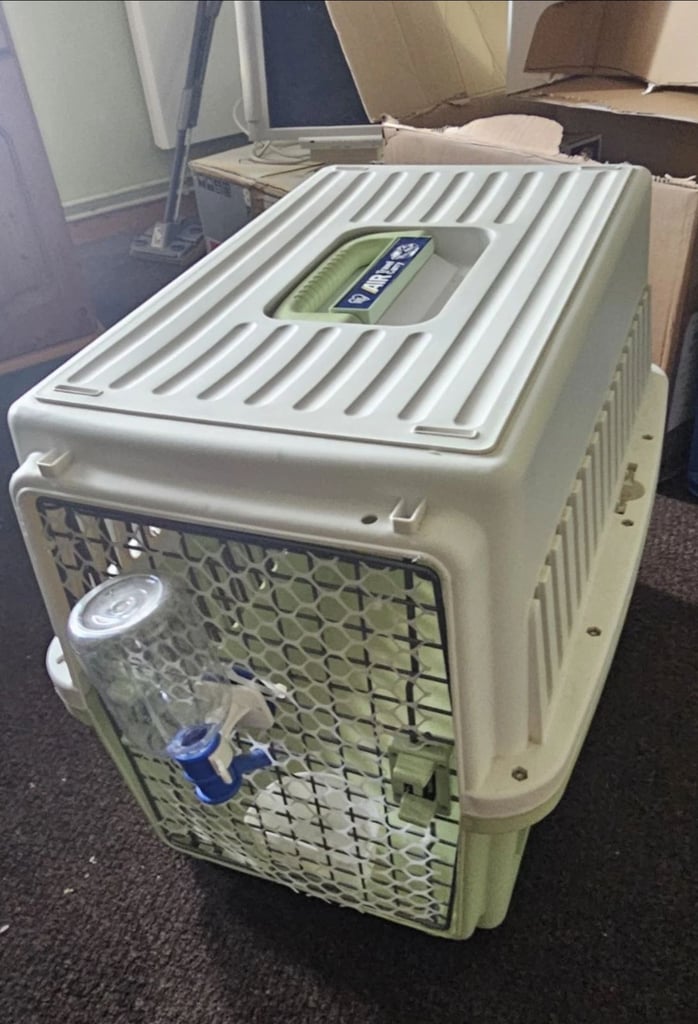 Iris air travel pet carry cage
