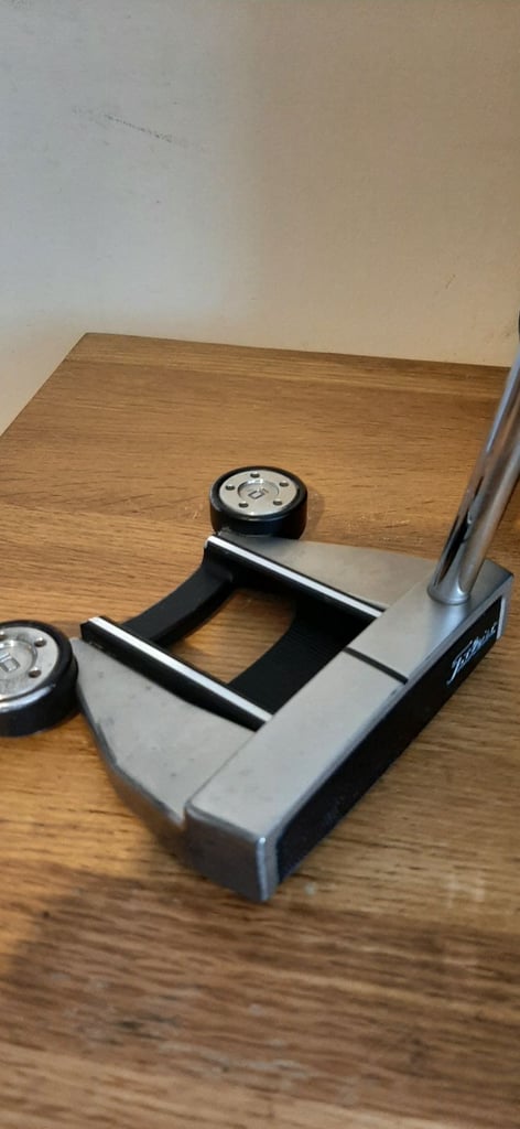 image for Scotty Cameron Futura 6M putter 