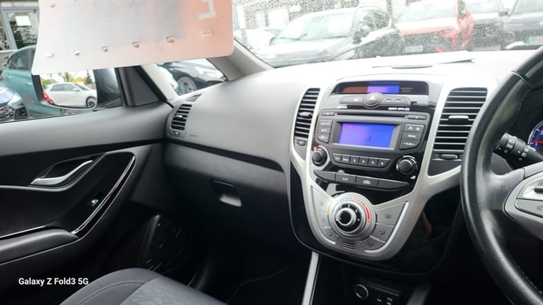 2016 Hyundai Ix20 1.4 Blue Drive Premium Hatchback 5dr Petrol Manual Euro 6 (s/s) (90 ps) Hatchba...