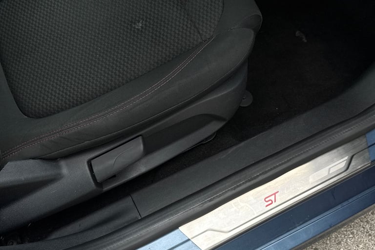 2019 Ford Fiesta 1.0T EcoBoost ST-Line Euro 6 (s/s) 5dr Hatchback PETROL Manual