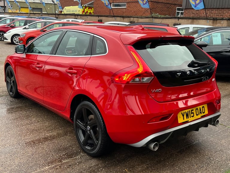 2015 Volvo V40 2.0 D4 R-Design Nav Hatchback 5dr Diesel Manual Euro 6 (s/s) (190 ps) HATCHBACK Di...