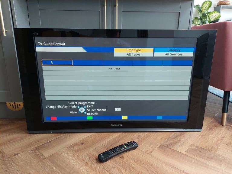 42" TV With Wall Bracket HDMI Ports and Built-in Freeview