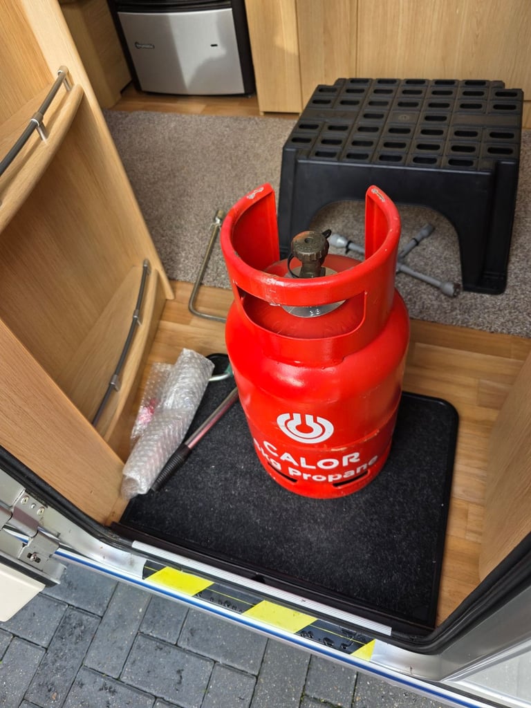 image for Calor Gas 6kg Propane Gas Bottle Full