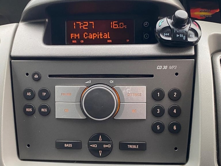 2010 Vauxhall Vivaro 2.0 CDTi Sportive FWD L1 4dr PANEL VAN Diesel Manual