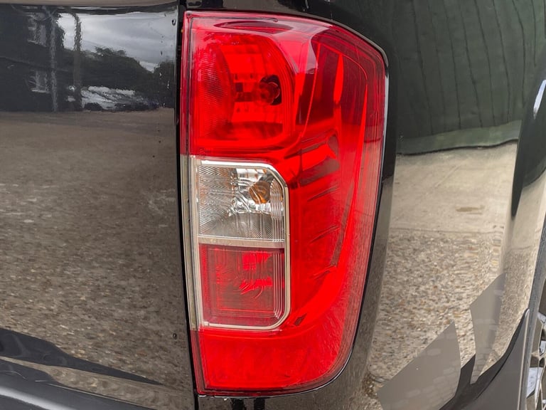 2021 Nissan Navara 2.3 dCi N-Guard Auto 4WD Euro 6 4dr PICK UP Diesel Automatic
