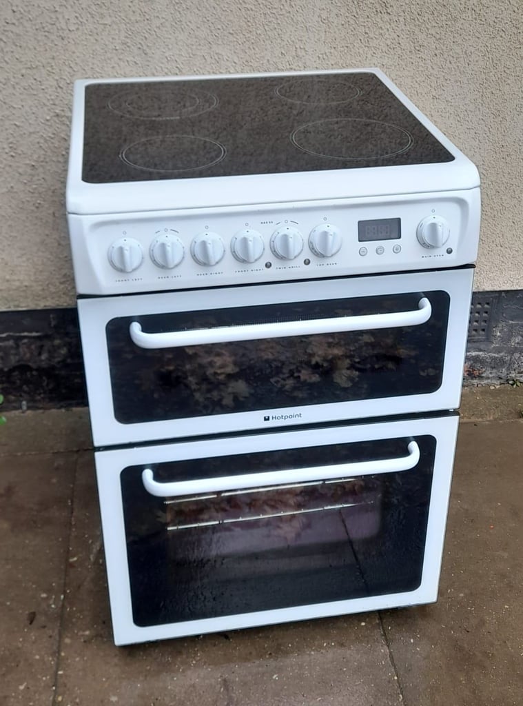 image for ELECTRIC COOKER: HOTPOINT, 60CM WIDE * Delivery available *