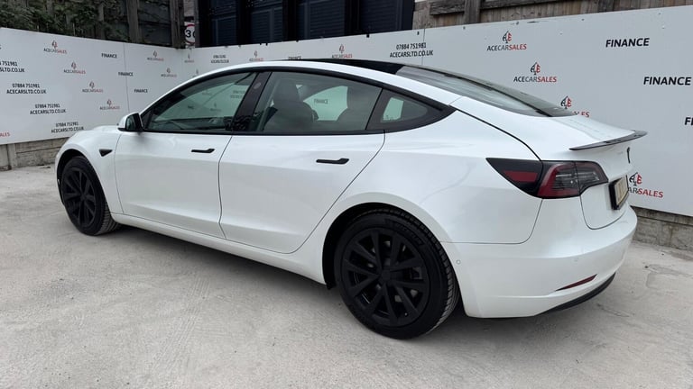 2020 Tesla Model 3 Standard Range Plus Auto RWD 4dr SALOON Electric Automatic