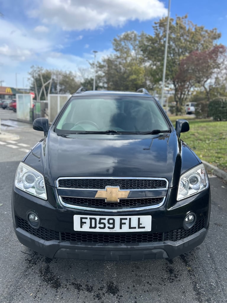 image for For Sale:  Chevrolet Captiva 2010 automatic  – Spares or Repair