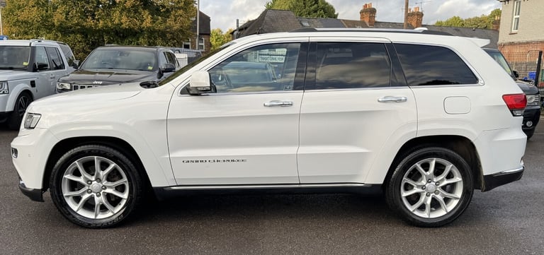 2016 Jeep Grand Cherokee 3.0 V6 CRD Summit SUV 5dr Diesel Auto 4WD Euro 6 (247 bhp) ESTATE Diesel...
