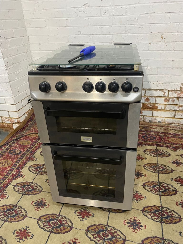 2 beautiful 50cm gas cooker in good condition fully working 