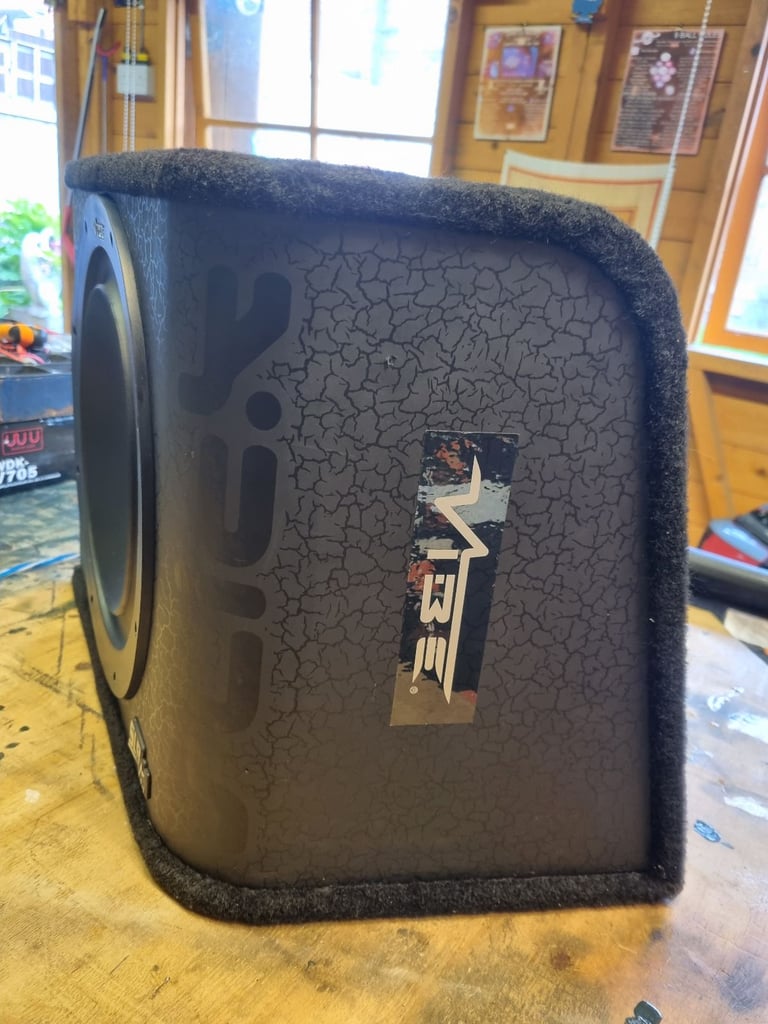 Subwoofer and amp 