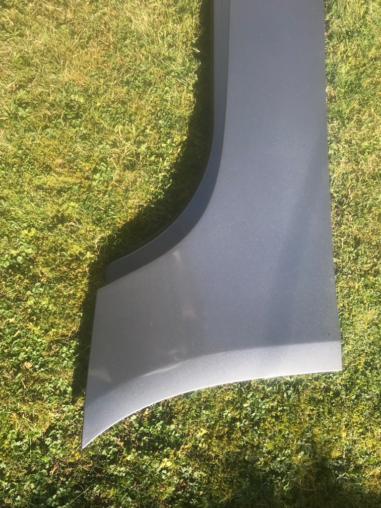 BMW E85 Z4 sill in STERLING GREY
