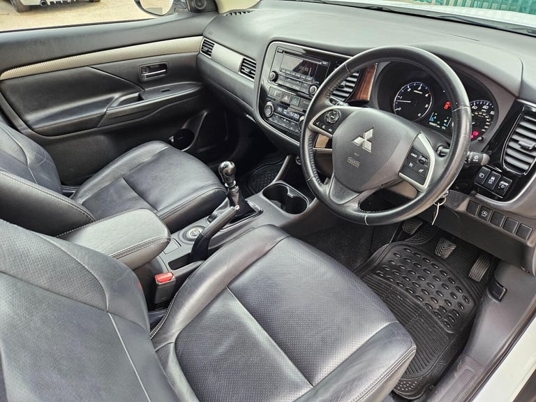 2014 Mitsubishi Outlander 2.2 DI-D GX3 4WD Euro 5 (s/s) 5dr ESTATE Diesel Manual