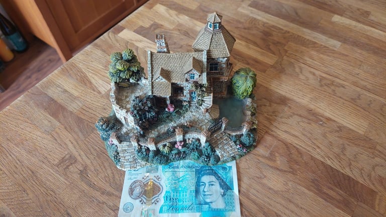 NOT LILLIPUT LANE 