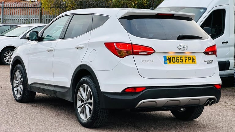 2016 Hyundai Santa Fe 2.2 CRDi SE 4WD Euro 5 5dr (5 seat) ESTATE Diesel Manual