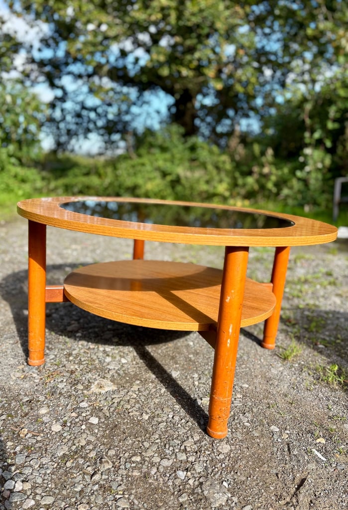 A Vintage Mid Century Teak, g-plan style Round Coffee table.