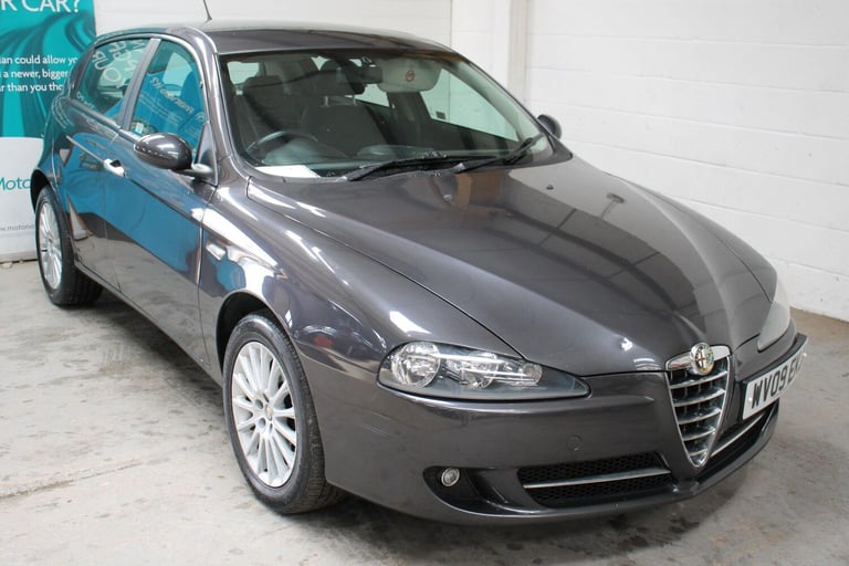 2009 Alfa Romeo 147 1.6 T.Spark Lusso 5dr HATCHBACK Petrol Manual