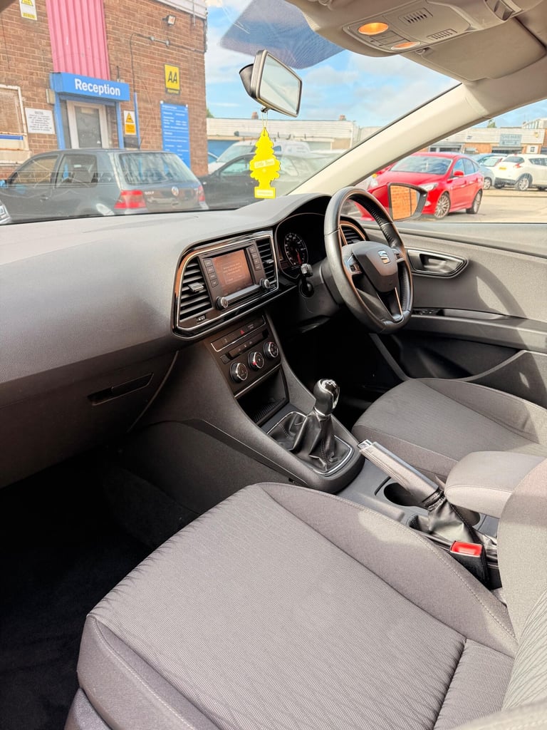 2014 SEAT Leon 1.6 TDI CR SE Euro 5 (s/s) 5dr HATCHBACK Diesel Manual