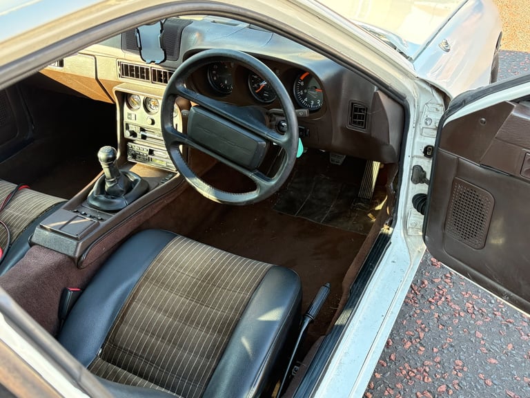 Porsche, 924 S, Saloon, 1987, 2479 (cc), 2 doors