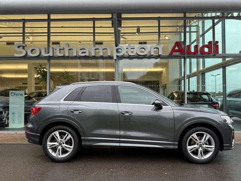  Audi Q3 1.5 TFSI CoD 35 S line SUV 5dr Petrol S Tronic Euro 6 (s/s) (150 ps) Petrol Automatic