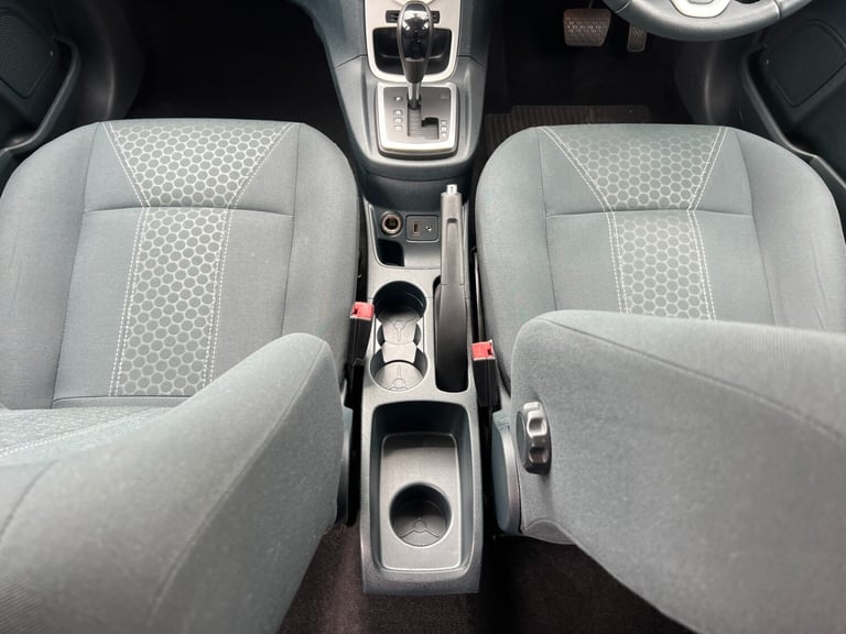 2012 Ford Fiesta 1.4 Titanium 5dr Auto HATCHBACK Petrol Automatic
