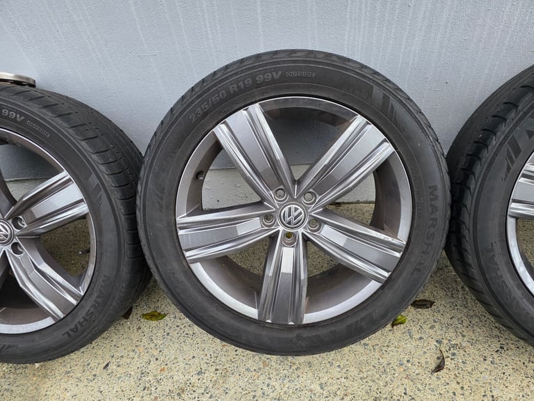 19 inch 5x112 Volkswagen tiguan alloys fit q3 a5