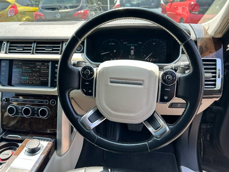 2013 Land Rover Range Rover 4.4 SD V8 Vogue SE SUV 5dr Diesel Auto 4WD Euro 5 (339 ps) Estate Die...
