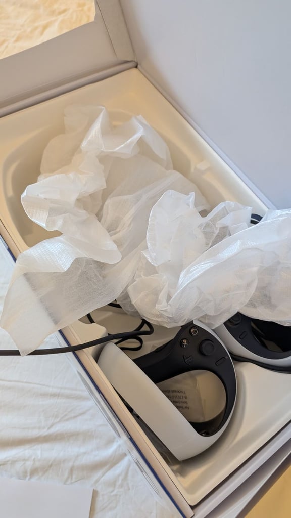 PSVR2 - Like new, boxed 