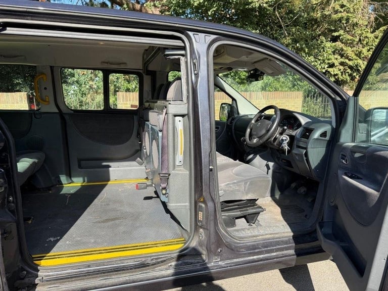 2014 14 PEUGEOT EXPERT TEPEE 2.0 HDI LEISURE 130BHP L1 9 SEATER MINI BUS MPV DIE