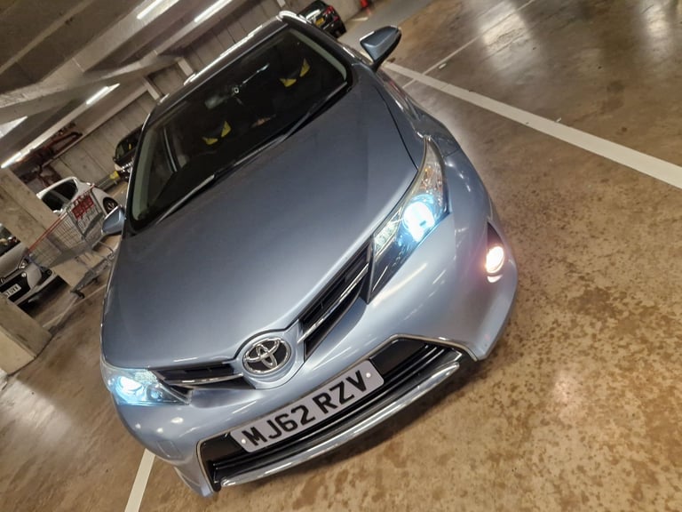 BARGAIN, Toyota, AURIS, Hatchback, 2013, Manual, 1598 (cc), 5 doors