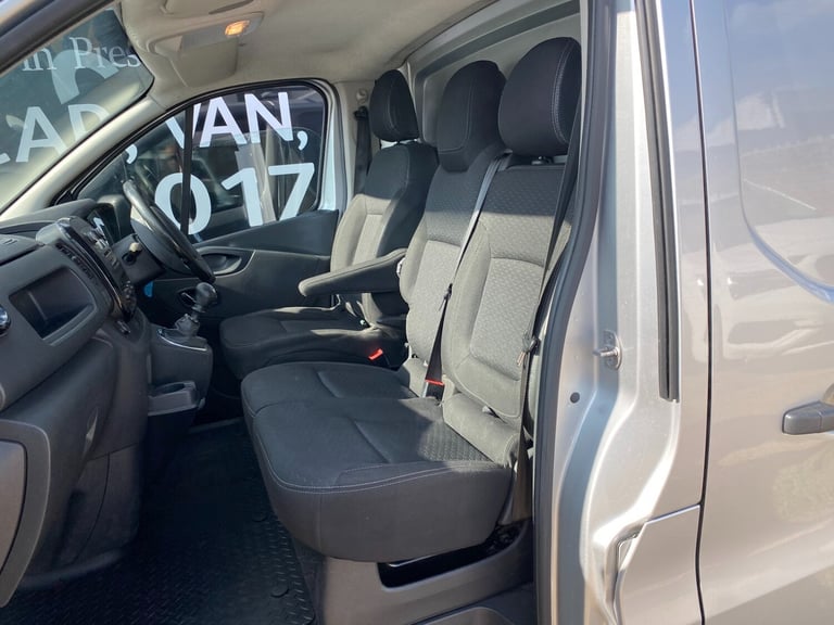 2017 Vauxhall Vivaro 2900 1.6CDTI 120PS SPORTIVE L2 LWB PANEL VAN 54K FULL SERVICE 12M MOT AC CR ...