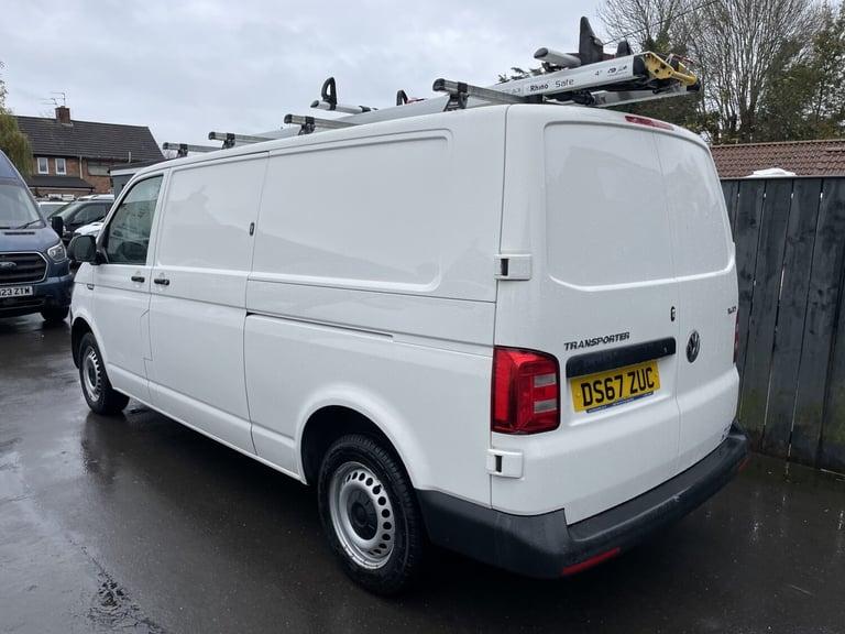 VOLKSWAGEN TRANSPORTER 2.0 TDI T32 BLUEMOTION STARTLINE LWB EURO 6 2017