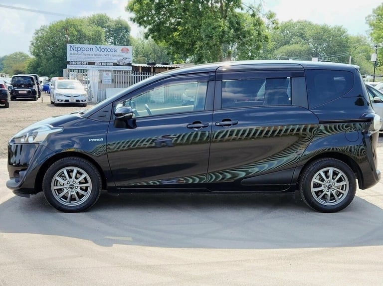  Toyota Corolla Sienta Hybrid 1.5 Auto 7 Seater ULEZ Compliant MPV Hybrid Electric Automatic