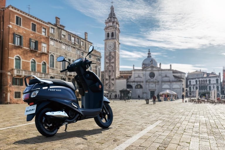 2025 Suzuki UZ125 Address, 125 Scooter, Twist and go