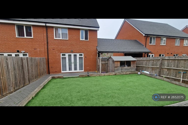 4 bedroom house in Longships Drive, Milton Keynes, MK3 (4 bed) (#2652075)