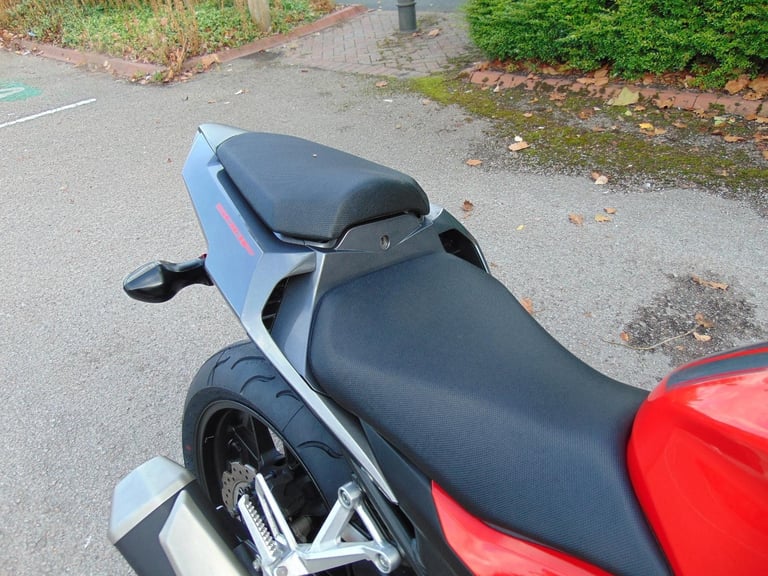 Honda CB500 FA-G 2016 Superb Naked A2 compliant roadster little use 4137 miles