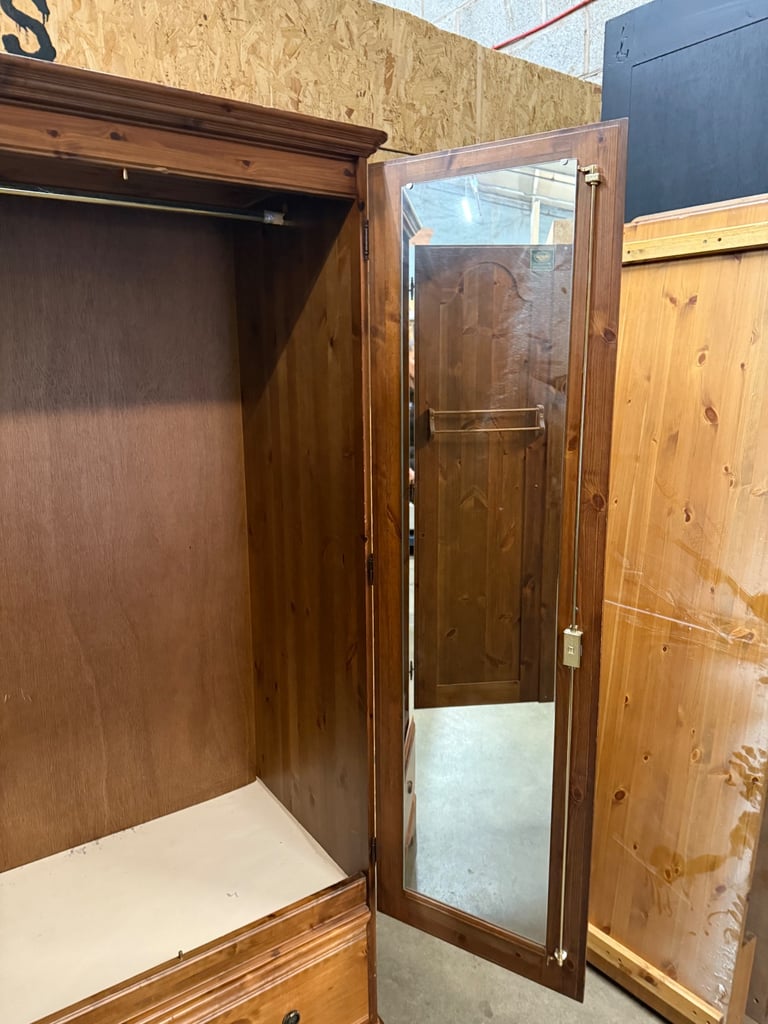 Ducal Pine Double Wardrobe With Drawers