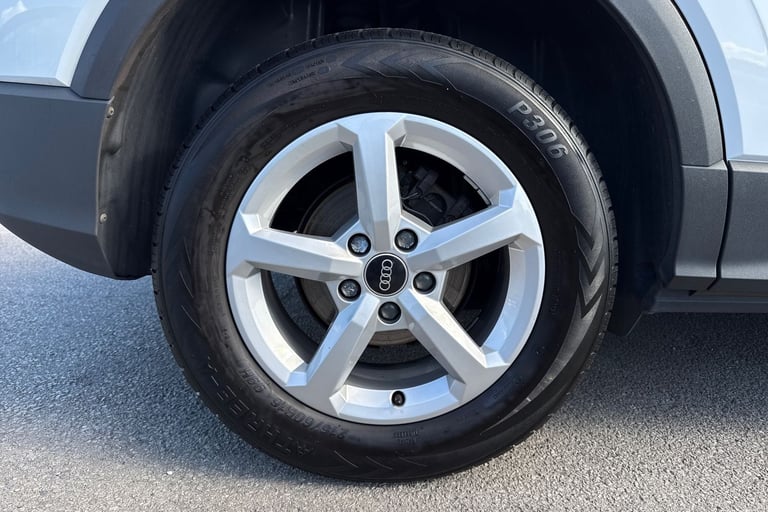 2021 Audi Q2 Technik 30 TFSI  110 PS 6-speed SUV PETROL Manual