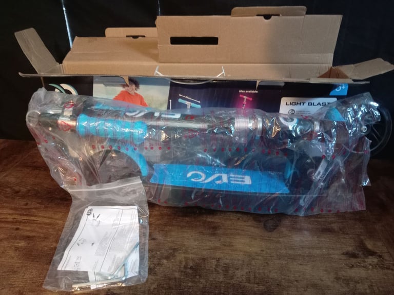 EVO Light Blast Foldable 2 Wheel Scooter - Blue